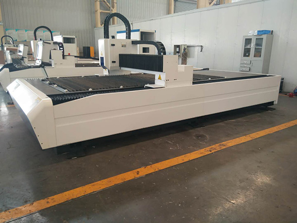 1000W 2000W 3000W 4000W 6Kw Fiber Laser Cutting Machine para sa Metal Plate