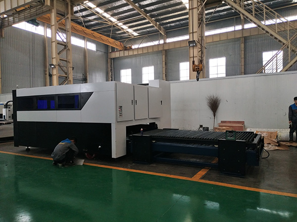 Metal Fiber Laser Cutting Machine price Ipinagbibili Sa Presyo ng Pabrika