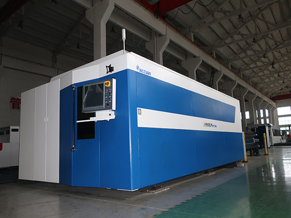 carbon fiber laser cutting machine, cnc laser metal cutter 2000w for sale