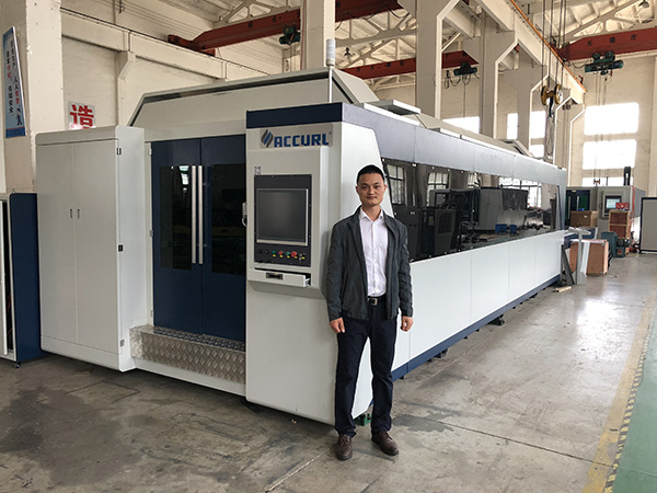 mataas na bilis ng mataas na kalidad hibla laser cutting machine 1000w